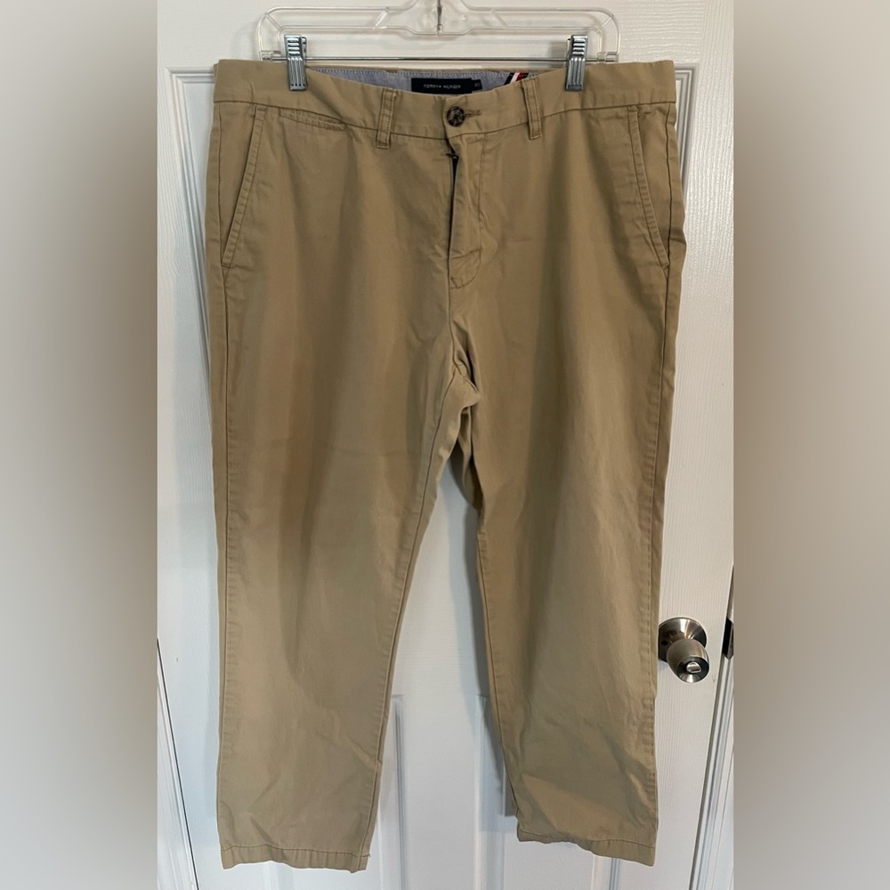 Tommy Hilfiger Men’s Khaki Pants Custom Fit- Size 36/30